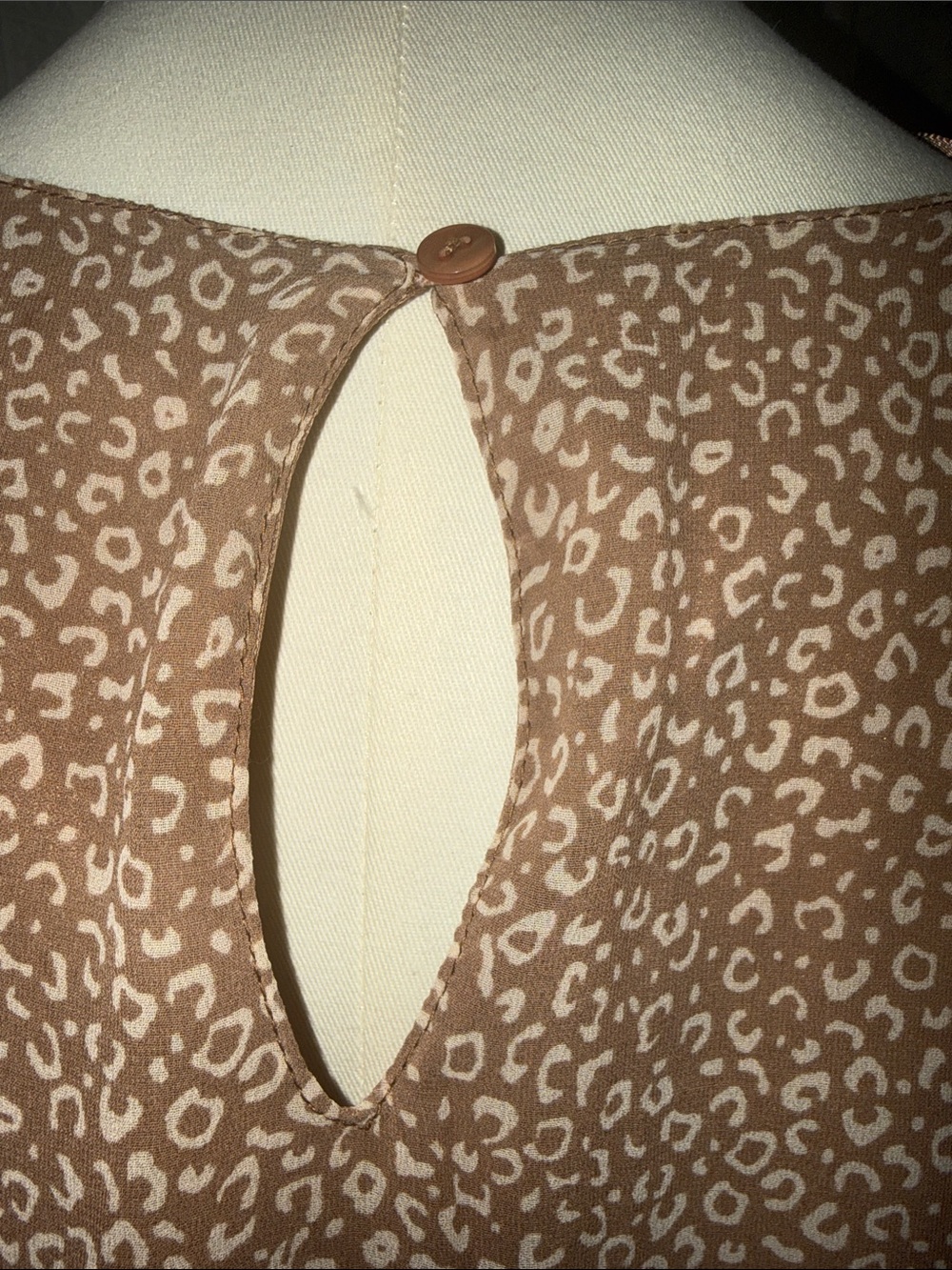 Japna Long Sleeve V-Neck Tiered Taupe Print Dress - Picture 7 of 9